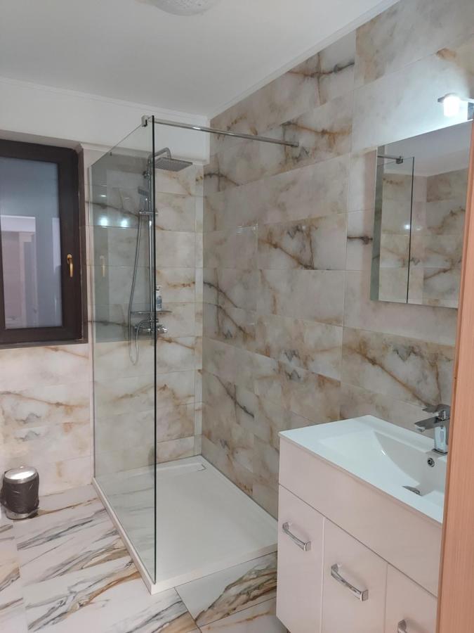 Bya Brown Apartman Valea Lupului  Kültér fotó